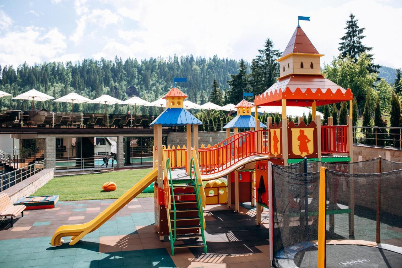 & Bukovel
