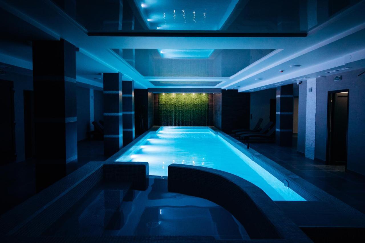 & Otel